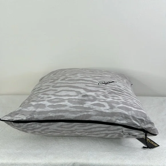 ROBERTO CAVALLI NWT NEW WITH TAG GRAY WHITE BLACK LARGE LEOPARD ACCENT PILLOW - Picture 7 of 11